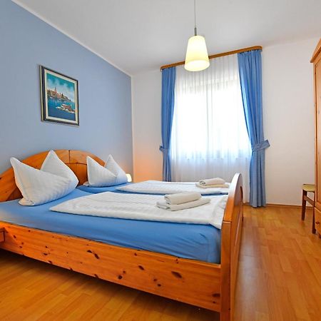 Apartments Jasmina Πόρετς Εξωτερικό φωτογραφία