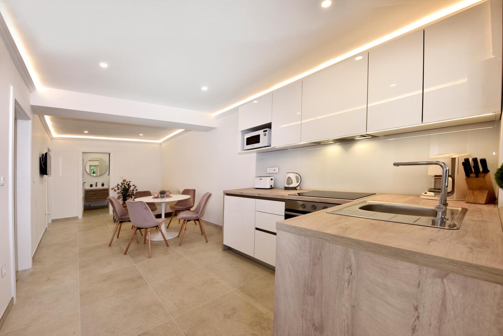 Apartments Jasmina Πόρετς Εξωτερικό φωτογραφία