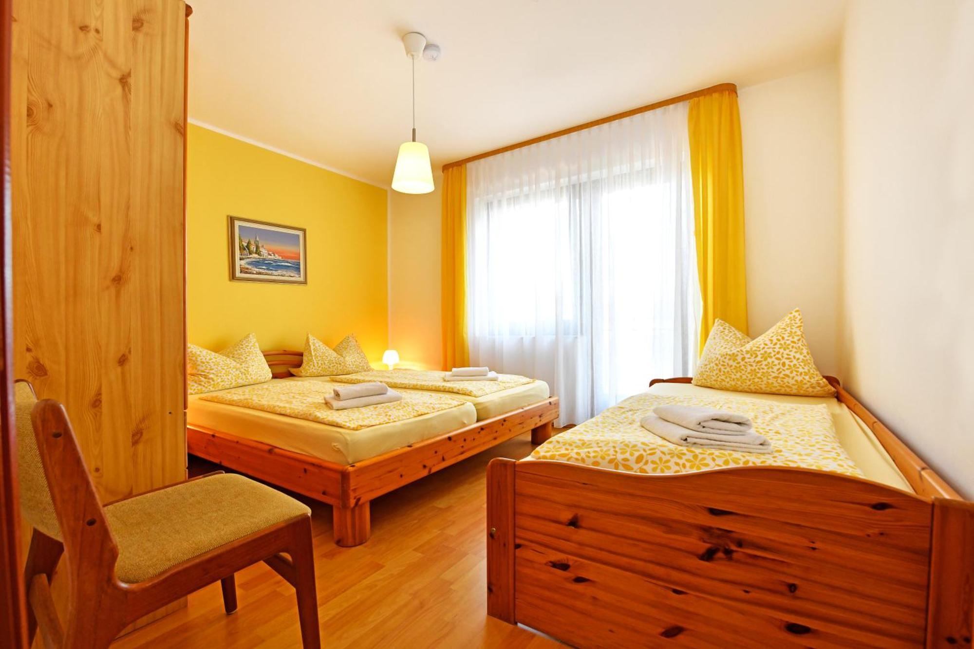 Apartments Jasmina Πόρετς Εξωτερικό φωτογραφία