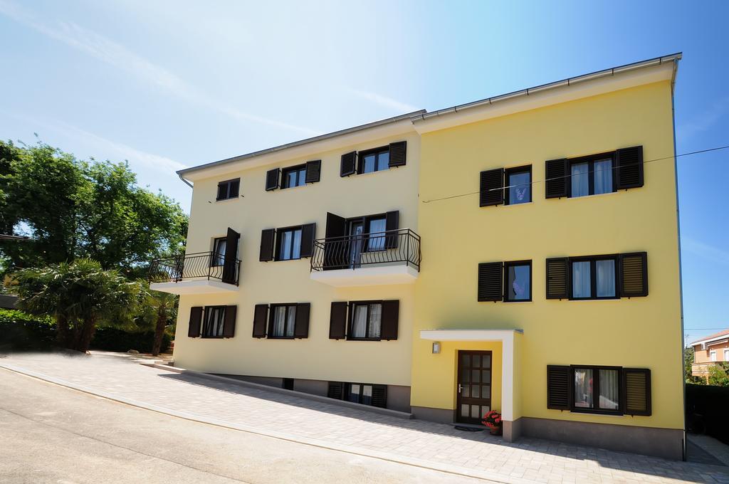 Apartments Jasmina Πόρετς Εξωτερικό φωτογραφία